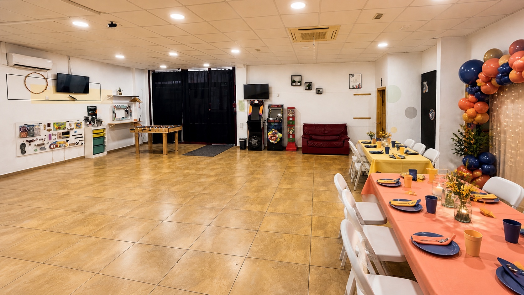 Ejemplo de decoración creado digitalmente a partir de la sala, no fotografía de un montaje real
